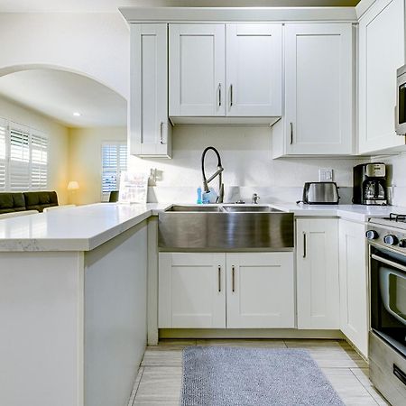 Stylish Modern Home, Ac, Parking & Near Fwys Santa Ana Exterior foto