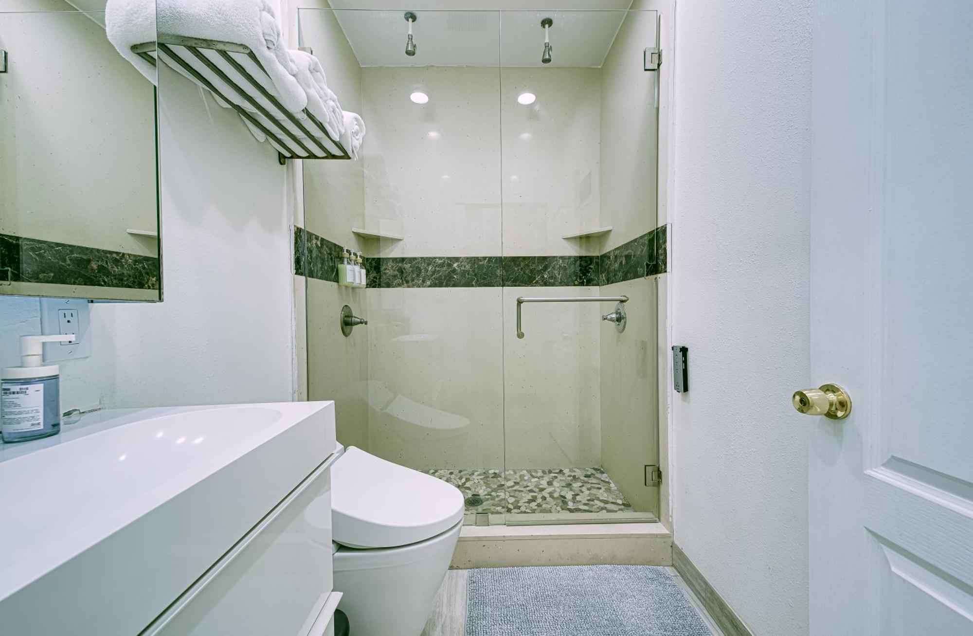 Stylish Modern Home, Ac, Parking & Near Fwys Santa Ana Exterior foto
