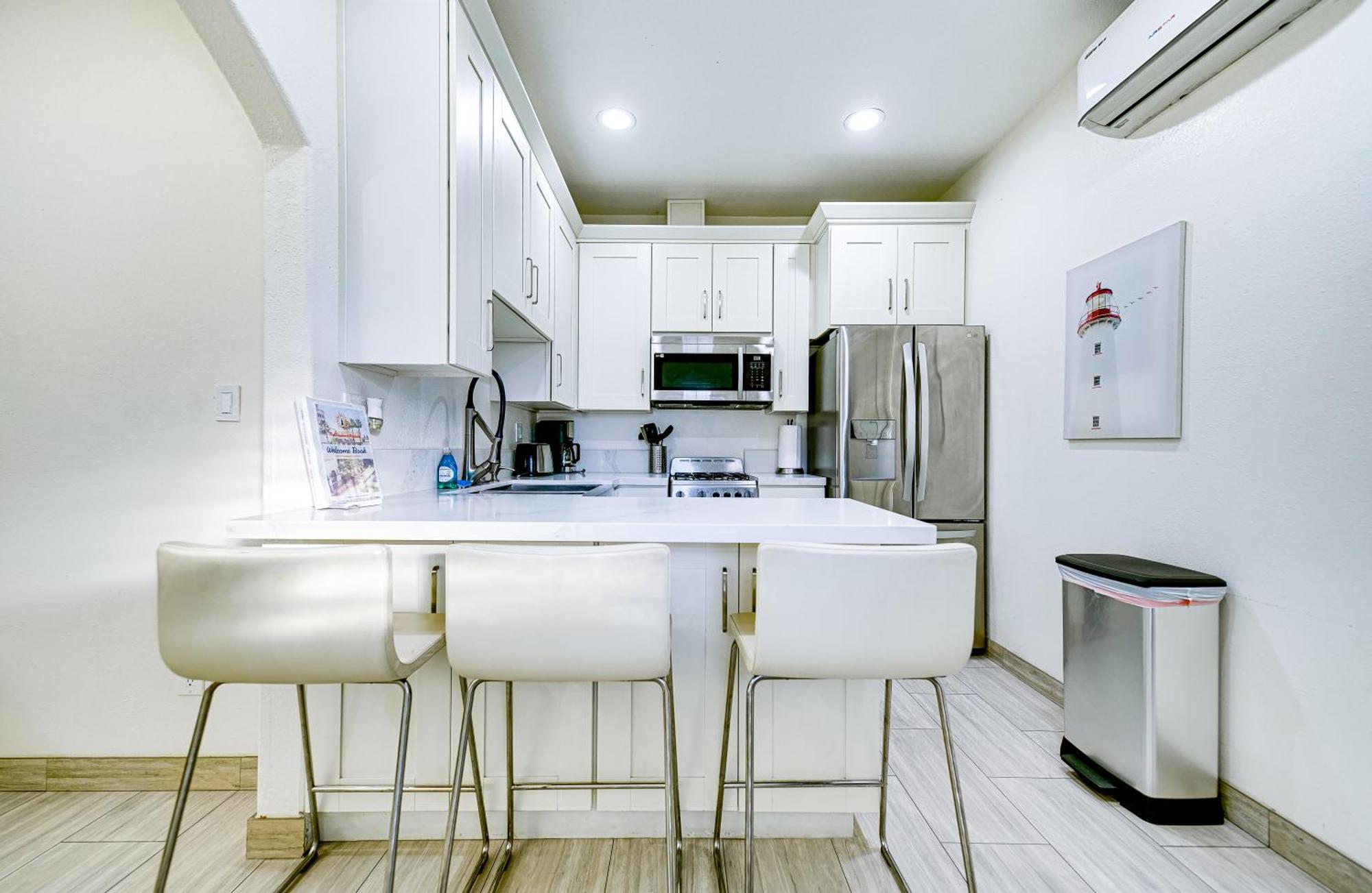 Stylish Modern Home, Ac, Parking & Near Fwys Santa Ana Exterior foto